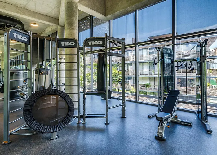 Apartment Divine 1br Swim Up With Cenote And Gym *